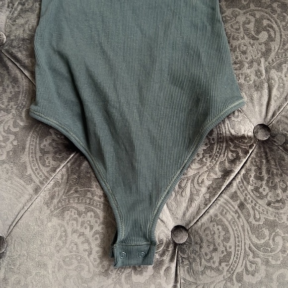 Skims bodysuit - Picture 2 of 9